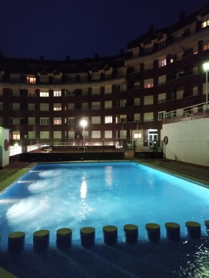 Apartamento Castro Urdiales precioso con piscina Exterior foto